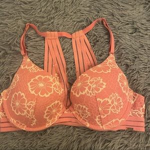 Size 36C pink Victoria secret bra